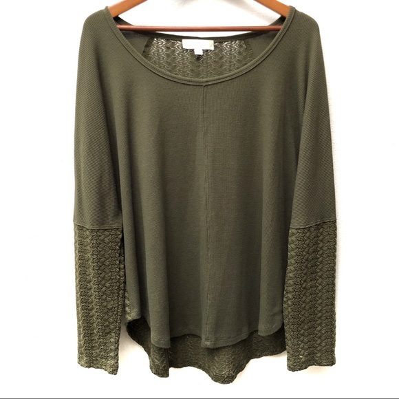 Weekend by Suzanne Betro lace back tunic top - Picture 1 of 5